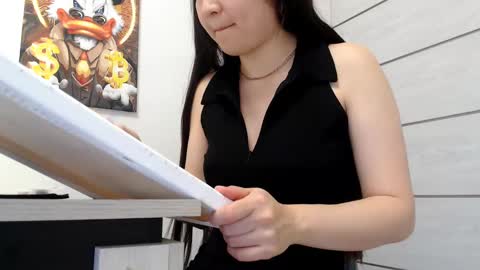 Snapshot of lily_litle chatting on 12.04.24 Lily Litle online show from 12.04.24