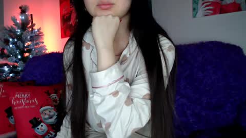 Snapshot of lily_litle chatting on 01.05.25 Lily Litle online show from 01.05.25