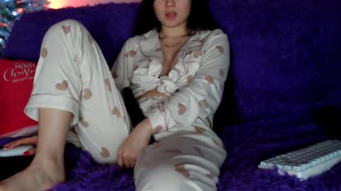 Snapshot of lily_litle chatting on 01.08.25 Lily Litle online show from 01.08.25