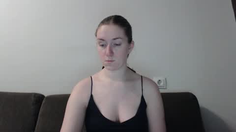 lily_love_x online show from 01.05.25