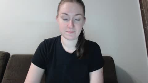 lily_love_x online show from 02.02.25