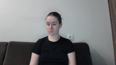 lily_love_x online show from 02.04.25