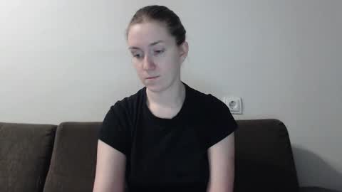 lily_love_x online show from 02.06.25