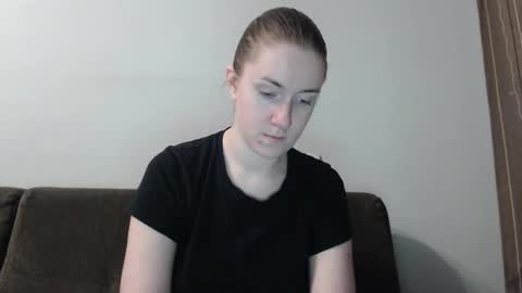 lily_love_x online show from 02.08.25