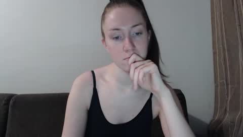 lily_love_x online show from 03.08.26