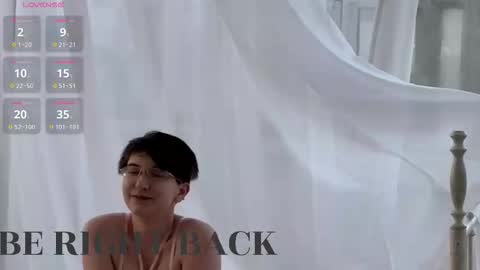 Snapshot of lily_merlin chatting on 09.14.25 Lily online show from 09.14.25