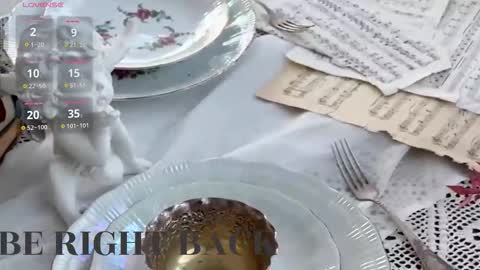 Snapshot of lily_merlin chatting on 10.19.25 Lily online show from 10.19.25