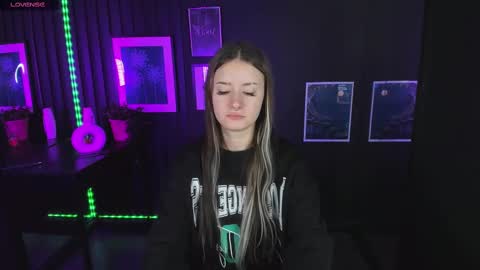 Lily online show from 03.02.25