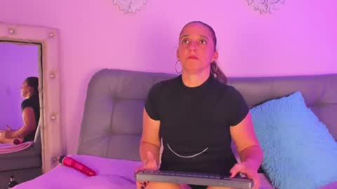 lily_rose0 online show from 04.04.26