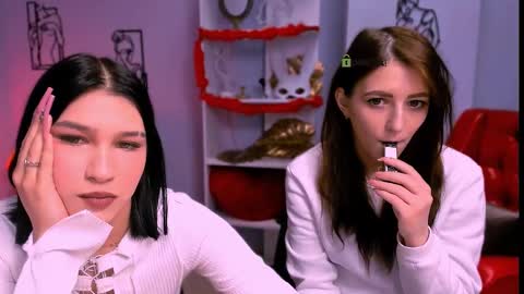 Snapshot of lily_rosss chatting on 03.02.25 Lily online show from 03.02.25