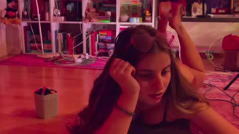 Lily online show from 11.24.25