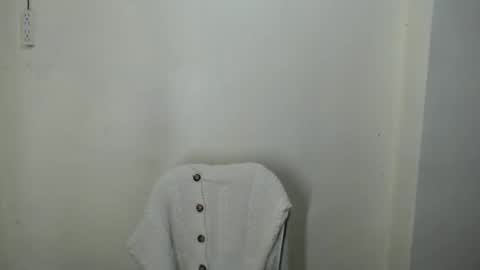 Snapshot of lily_summer23 chatting on 12.13.24 Youre pleasure Lily online show from 12.13.24