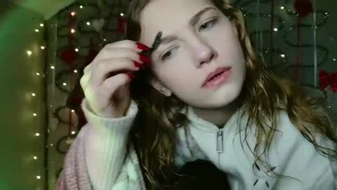 small lily online show from 01.09.26