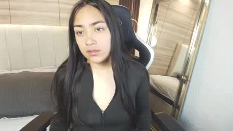 Snapshot of lily_waist chatting on 02.03.26 lily_waist online show from 02.03.26