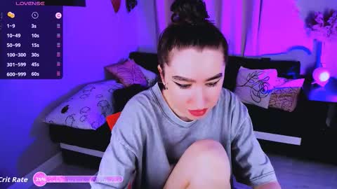 Snapshot of lily_xbaby chatting on 10.19.25 LILY online show from 10.19.25