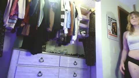 Snapshot of lilybvixen chatting on 02.13.26 lilybvixen online show from 02.13.26