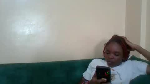 Snapshot of lilycute19 chatting on 01.18.26 lilycute19 online show from 01.18.26