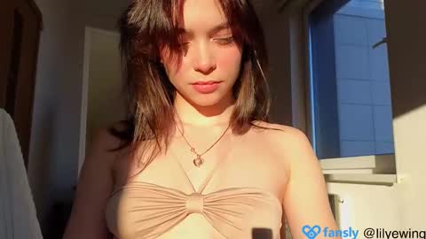 Lily   online show from 02.20.25