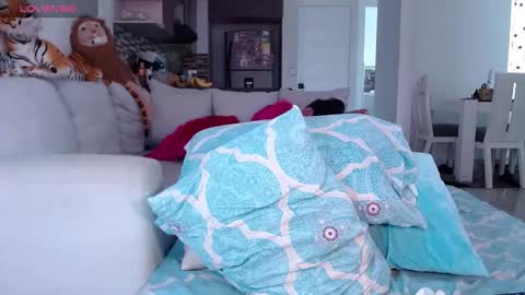 Snapshot of lilyjacksonn chatting on 02.14.25 Lily.. online show from 02.14.25