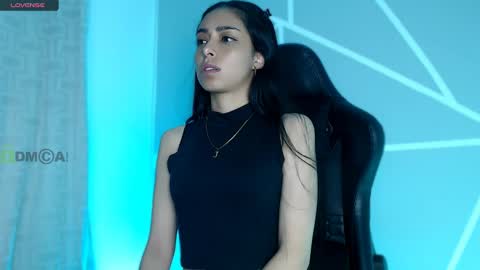 Liliana louise online show from 01.04.25