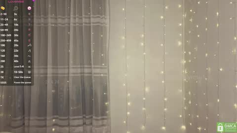 Snapshot of lilyrose1_ chatting on 04.21.26 You can call me Li ... online show from 04.21.26