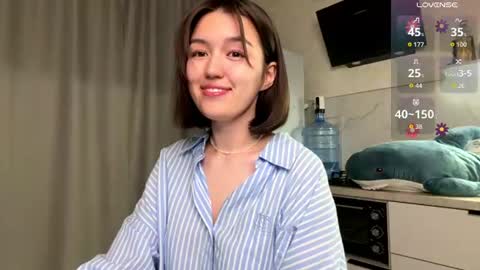 Snapshot of lilysollar chatting on 06.09.26 Lily online show from 06.09.26