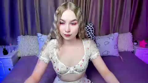 Lilian online show from 10.03.25