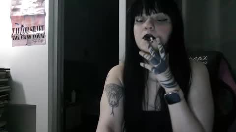 lilyswear online show from 11.11.25