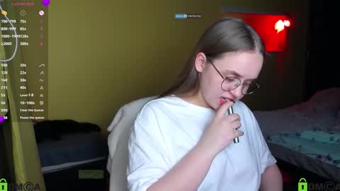 Lily online show from 11.06.25