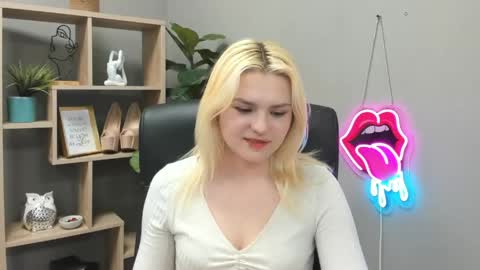 Lily online show from 05.29.26