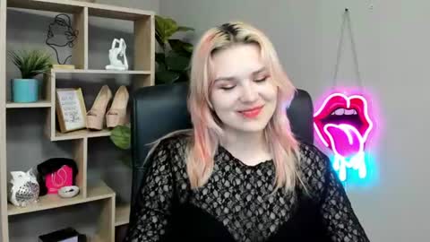 Snapshot of lilysweetxo chatting on 07.12.26 Lily online show from 07.12.26