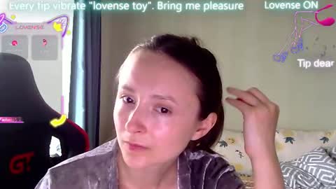 Snapshot of lilyxsky chatting on 06.14.26 LilyXSky online show from 06.14.26