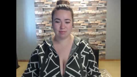 Snapshot of limalagris chatting on 10.26.25 busty princess online show from 10.26.25