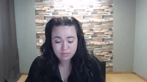 busty princess online show from 04.18.26