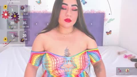 Snapshot of lin_jayani chatting on 10.13.25 Lin online show from 10.13.25