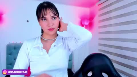 Snapshot of lina_bedoya chatting on 01.23.25 Lina Bedoya online show from 01.23.25