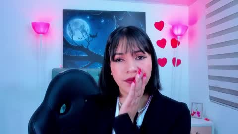 Snapshot of lina_bedoya chatting on 02.20.25 Lina Bedoya online show from 02.20.25