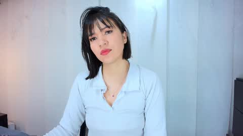 Snapshot of lina_bedoya chatting on 09.19.25 Lina Bedoya online show from 09.19.25