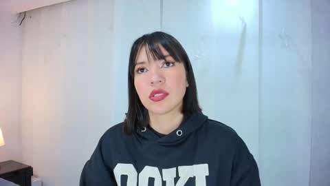 Snapshot of lina_bedoya chatting on 09.30.25 Lina Bedoya online show from 09.30.25