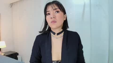 Snapshot of lina_bedoya chatting on 10.08.25 Lina Bedoya online show from 10.08.25