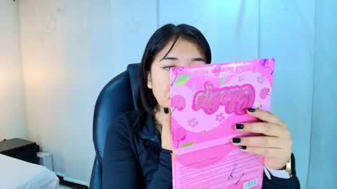  Lina Bedoya  online show from 12.01.25