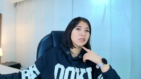  Lina Bedoya  online show from 12.02.25