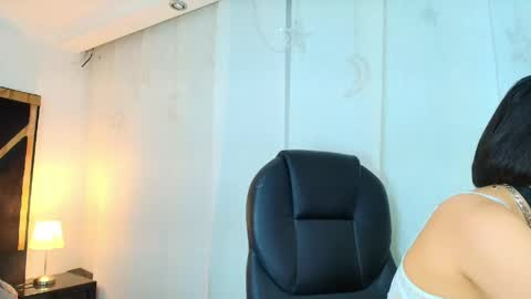  Lina Bedoya  online show from 05.22.26