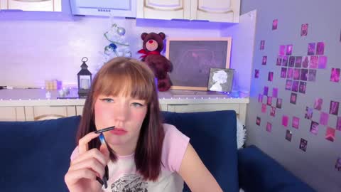Lina blueeyed    GMT3 1100-1700 Mon Wed Thu Sat Sun online show from 12.11.24