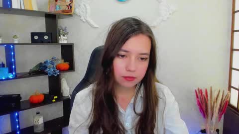 Lina online show from 12.21.24