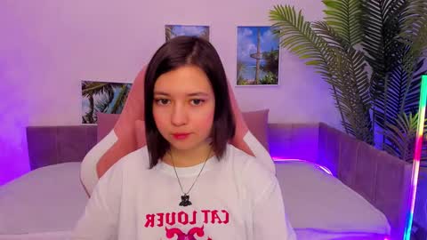 Lina online show from 02.19.25