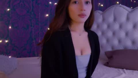 Snapshot of lina_elfie chatting on 10.20.25 Lillian online show from 10.20.25