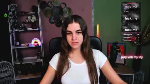 lina_fox12 online show from 12.04.25