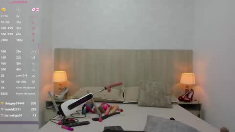   online show from 03.08.25