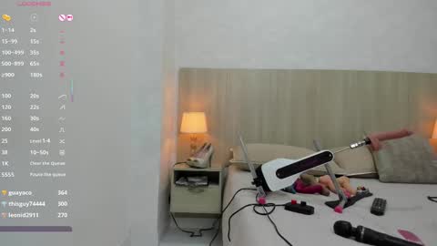   online show from 03.08.25